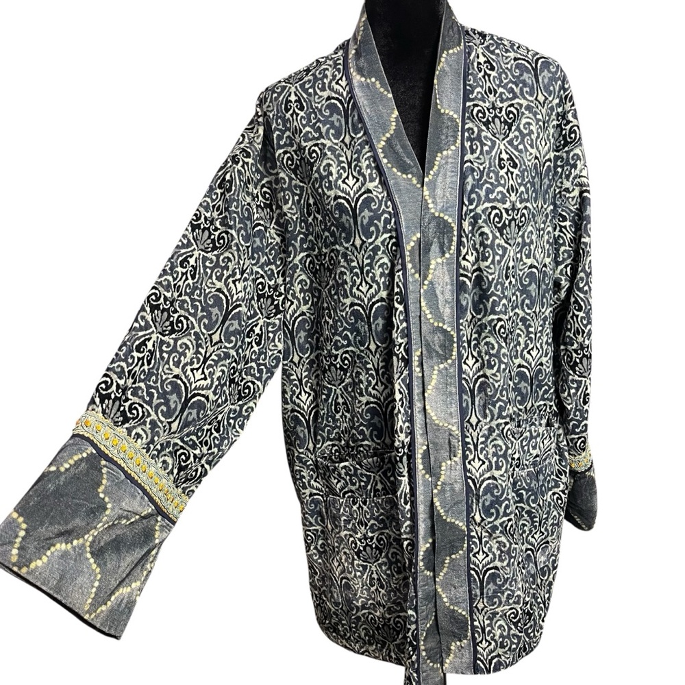 Soft Surroundings Navy and Cream Patterned Jacket